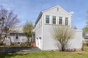 16 S Merrill St, Haverhill, MA 01835 - Photo 3