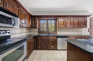 15 Blue Sky Dr, Westfield, MA 01085 - Photo 7