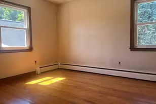 18 Kingsland Rd, Boston, MA 02132 - Photo 9
