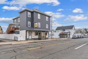 472 Waterman Ave, East Providence, RI 02914 - Photo 1
