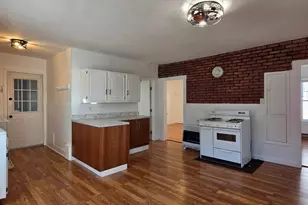 14 Orient St, Worcester, MA 01604 - Photo 3