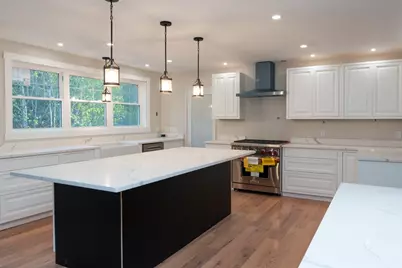 28 Marion, Rochester, MA 02770 - Photo 5