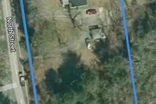 174 North St, Mattapoisett, MA 02739 - Photo 1