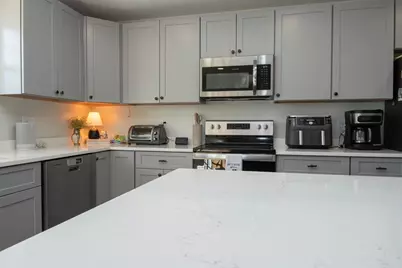 294 Huttleston #1, Fairhaven, MA 02719 - Photo 9