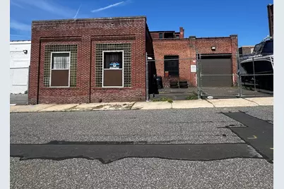 54 Winter St, Springfield, MA 01103 - Photo 1