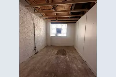 54 Winter St, Springfield, MA 01103 - Photo 7
