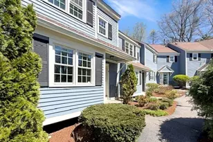 27 Heritage Dr, Northbridge, MA 01588 - Photo 5