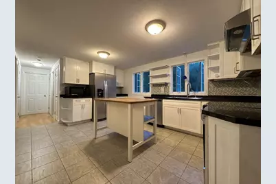 112 Marlboro Rd, Southborough, MA 01772 - Photo 3