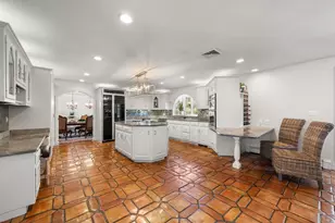 286 Mayflower Cir, Hanover, MA 02339 - Photo 5