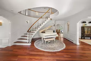 286 Mayflower Cir, Hanover, MA 02339 - Photo 3