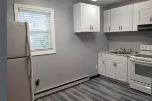 2 Fairlawn Ave, Oxford, MA 01550 - Photo 5