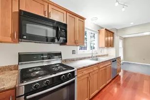 84 Chapin Greene Dr, Ludlow, MA 01056 - Photo 5