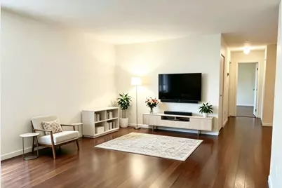 12 Mount Vernon St #25, Melrose, MA 02176 - Photo 3