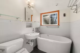 22 Munroe Rd, Lexington, MA 02421 - Photo 9