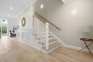137 Essex St, Middleton, MA 01949 - Photo 3
