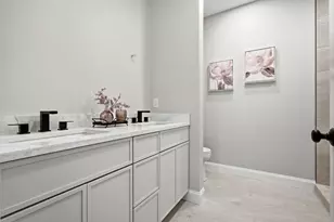 137 Essex St, Middleton, MA 01949 - Photo 11