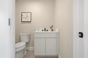 133 Essex St, Middleton, MA 01949 - Photo 13
