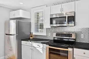 23 Bradford St, Provincetown, MA 02657 - Photo 13