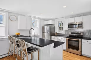 23 Bradford St, Provincetown, MA 02657 - Photo 11
