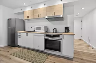 96 Henry St, Cambridge, MA 02139 - Photo 3