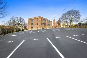22 Waverly St, Worcester, MA 01604 - Photo 13