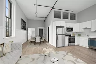 22 Waverly St, Worcester, MA 01604 - Photo 1