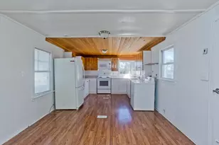 38 Klondike Ave, Westfield, MA 01085 - Photo 5