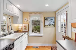 34 High St, Rockport, MA 01966 - Photo 11