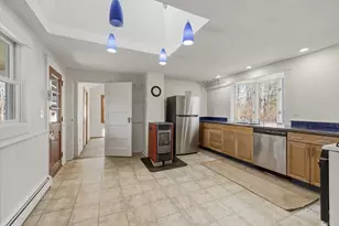 274 Sunderland Rd, Amherst, MA 01002 - Photo 7