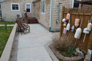 17 Bungalow Ln, Wareham, MA 02532 - Photo 3