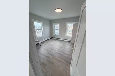 7 Myrtle St, Middleborough, MA 02346 - Photo 9