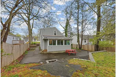 214 Sprague St, Dedham, MA 02026 - Photo 3