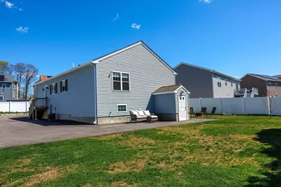 349 County St, Fall River, MA 02723 - Photo 25
