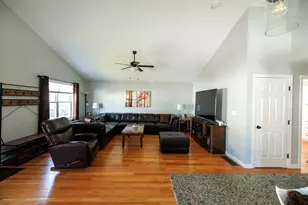 349 County St, Fall River, MA 02723 - Photo 9