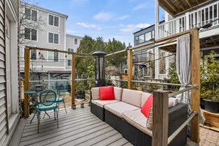 909 E 2nd St, Boston, MA 02127 - Photo 23