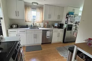 9 Atlantic Ave, Wareham, MA 02571 - Photo 3
