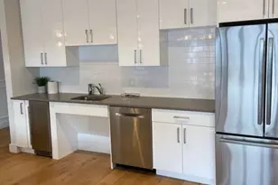 420 W Broadway, Boston, MA 02127 - Photo 9