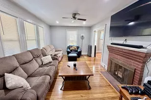 138 Davis St, Quincy, MA 02170 - Photo 11