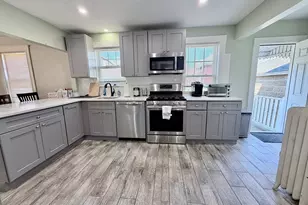 138 Davis St, Quincy, MA 02170 - Photo 5