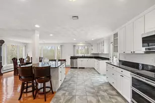 33 Arlene Ave, Wilmington, MA 01887 - Photo 5