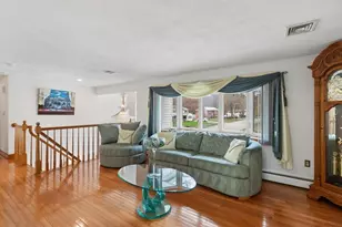 33 Arlene Ave, Wilmington, MA 01887 - Photo 3