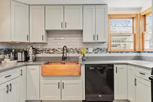81 Princeton Ave, Waltham, MA 02451 - Photo 3