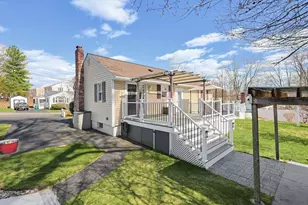 89 Coburn Dr, Lowell, MA 01854 - Photo 31