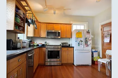 70 Perry St #3, Brookline, MA 02446 - Photo 15