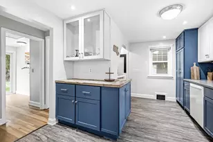 39 Hillside Ave, South Hadley, MA 01075 - Photo 15