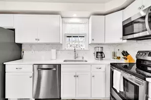 18 Mayflower Rd, Northborough, MA 01532 - Photo 5