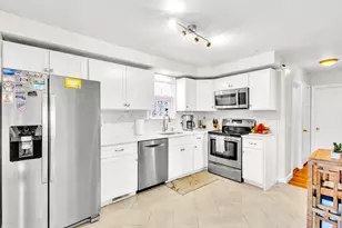 18 Mayflower Rd, Northborough, MA 01532 - Photo 3
