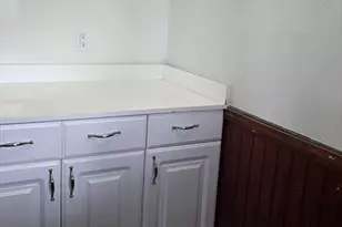 336 Burncoat St, Worcester, MA 01606 - Photo 15