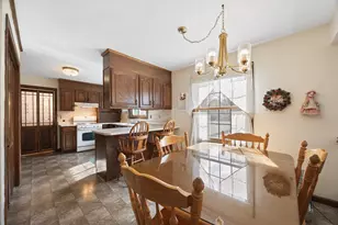 26 Kimberly Dr, South Hadley, MA 01075 - Photo 7