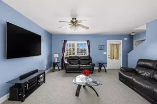 563 Woodman St, Fall River, MA 02724 - Photo 9